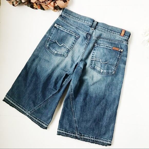 7FAM 7 For All Mankind Faded Denim Flare Capri Jeans Women's Size 28 - Picture 4 of 6
